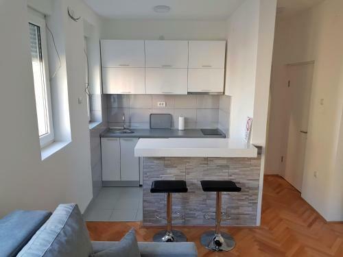 Kiki Apartment Obrenoviceva