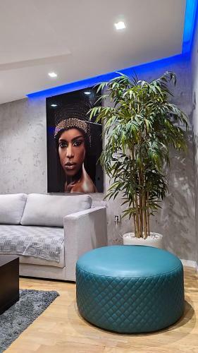House Of Mac Apartments