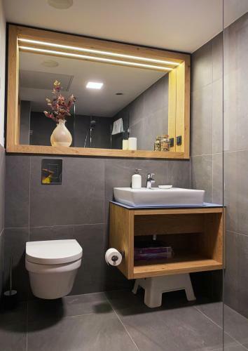 Bridge Apartment
