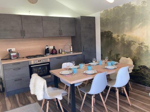 Hi?a Pri Koritu - Apartma Stol