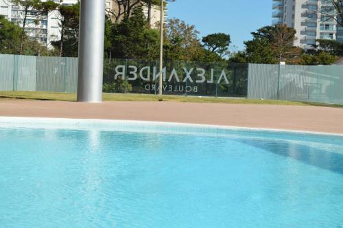 Apartamento Alexander Boulevard 1505