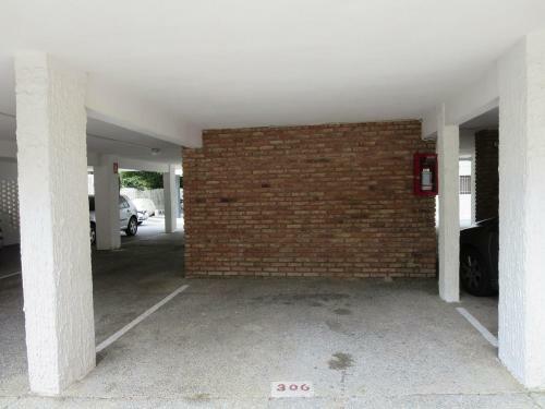 Apartamento Punta Del Este Frente Al Mar, 2 Ambientes En Playa Mansa Parada 9, Edificio Paracas