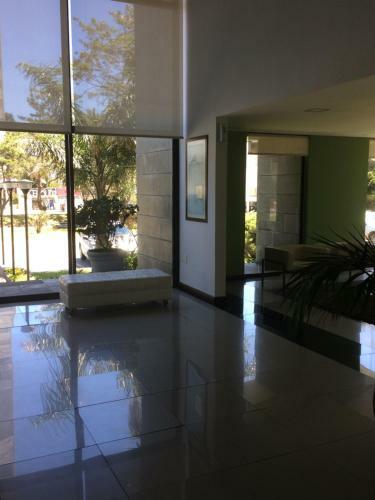 Apartamento Edificio Jardines Del Country Piso 19