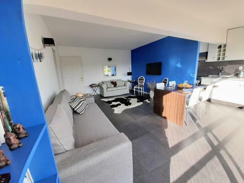 Apartamento Edificio Isla De Gorriti Casa Azul Primera Linea Mar I Playa Mansa Parada 10