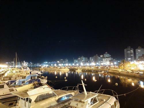 Apartamento Edificio Isla De Gorriti Casa Azul Primera Linea Mar I Playa Mansa Parada 10
