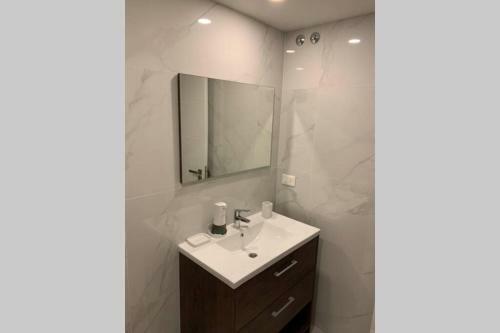 Apartamento Apto. Nuevo En La Pen�nsula de Punta Del Este