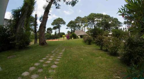 Casa En Complejo Privado Con Parque