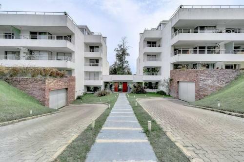 Apartamento Lovely 2-bedroom Penthouse, Pool, Gym.
