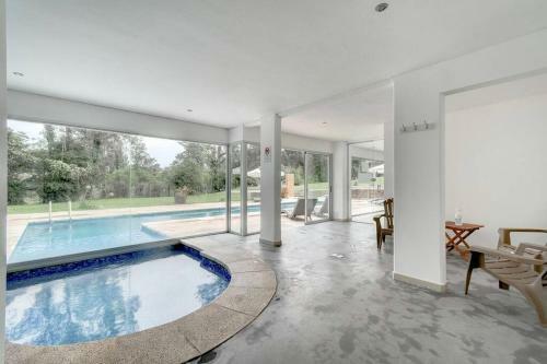 Apartamento Lovely 2-bedroom Penthouse, Pool, Gym.