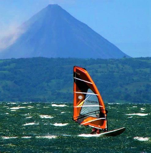Lake Gardens Arenal