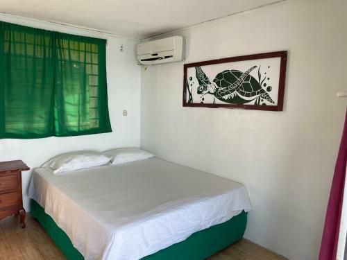 The Wave Hostel Corn Island