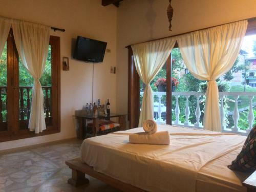 Bed & Breakfast La Peque�a Panda Guest House & Lounge