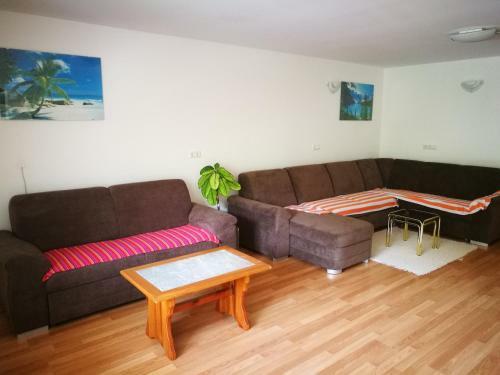 Apartma Teloh