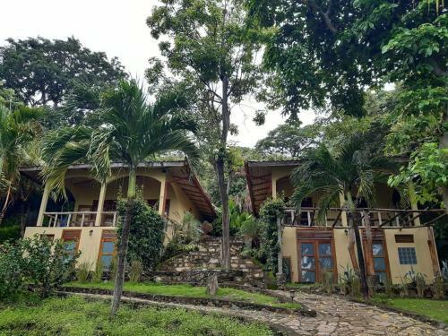Villa Laguna