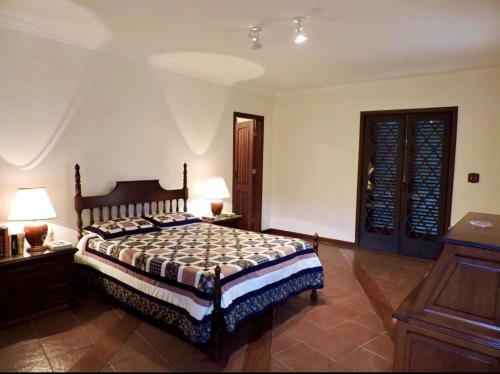 Lindo Chal� E Casa Anexa Com Lazer Completo Em Sp