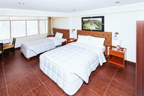 El Mirador Hotel
