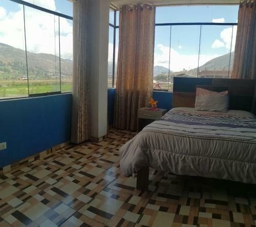 Hostal Hospedaje Los Lirios