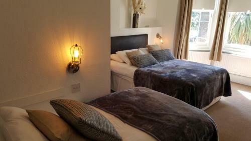 Hostal Colebrook Guest House