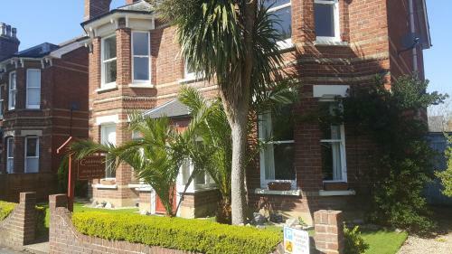 Hostal Colebrook Guest House