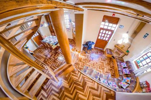 Beautiful German-style House 15min Main Square Walking