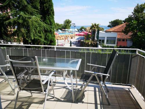 Apartma ?usterna