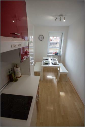 Apartma Aja