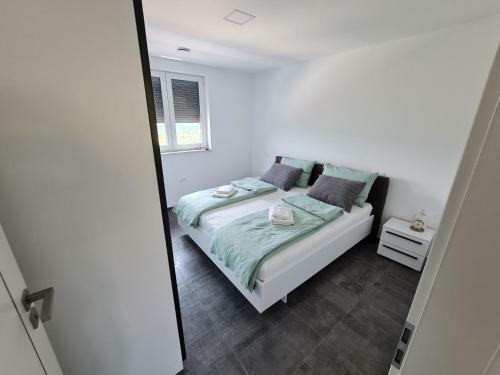 Villa Capris Apartments