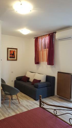 Hostal Apartment And Rooms Parus