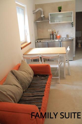 Hostal Guest House Via Flavia