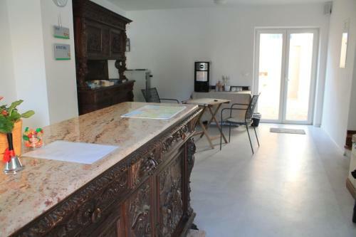 Hostal Guest House Via Flavia
