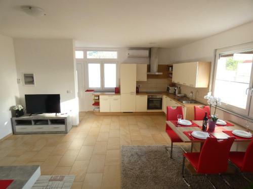 Apartment & Olive Oil Valuma