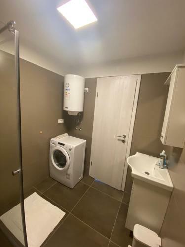 Zara Apartments