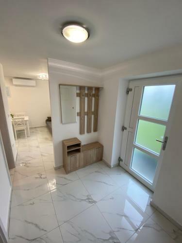 Zara Apartments