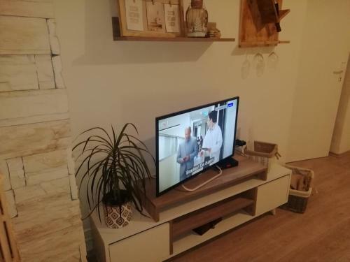 Apartment Green Free Private Parking