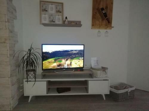 Apartment Green Free Private Parking