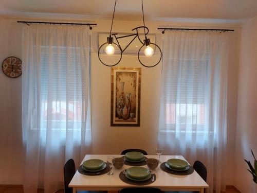 Ema Central Apartment 2