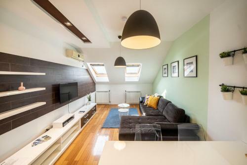 Dali Apartments