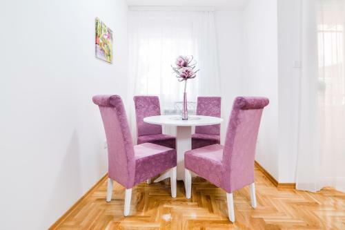 Purple Rain Apartment