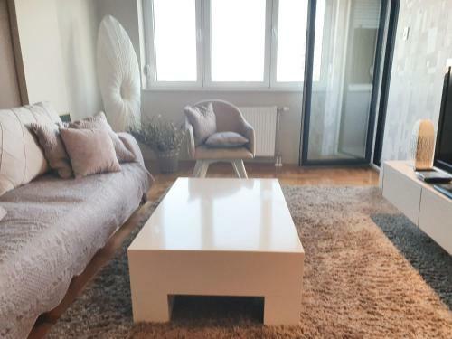 Angel Lux Apartman Sa Garazom