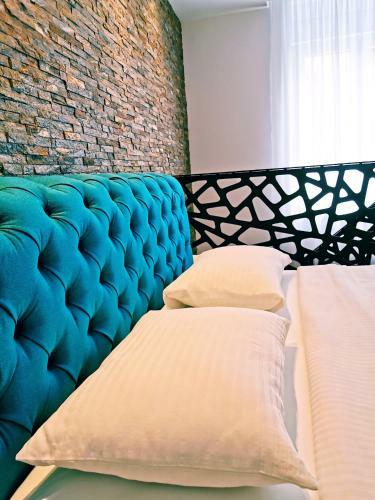 Canti Jacuzzi Apartments