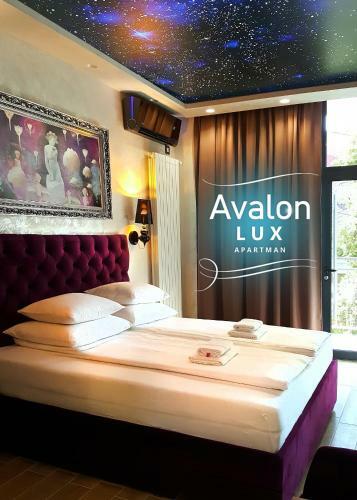 Avalon Lux Studio Apartment