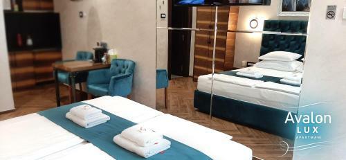 Avalon Lux Studio Apartment