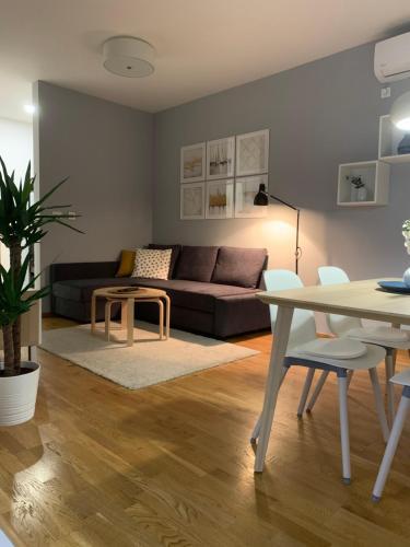 Gemini Apartment 1