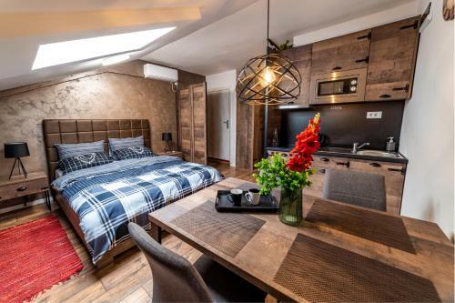 Ivi Place Apartments