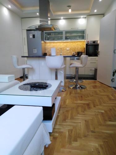 Ana Apartment