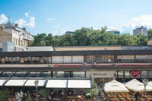 Old Town Square Apartment Novi Sad