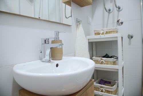 Anna Apartment