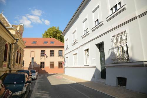 Anna Apartment