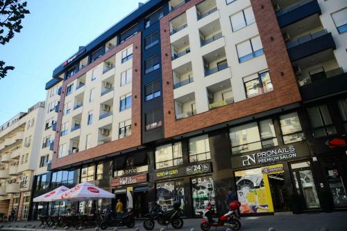 Tesla 70 Apartment With Parking