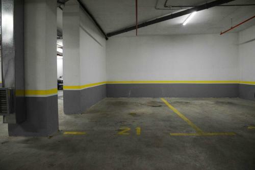 Tesla 70 Apartment With Parking